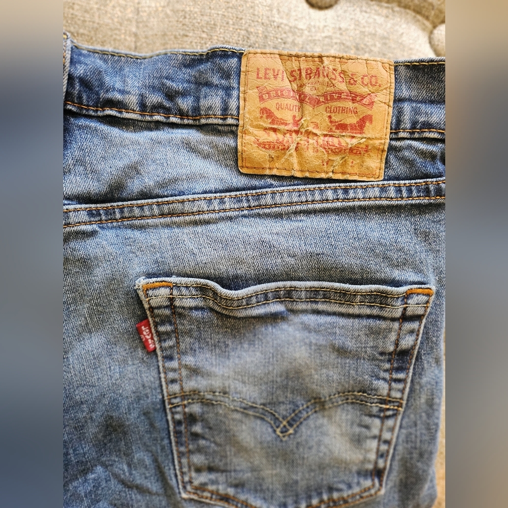 Levi's Jean's Straight Leg